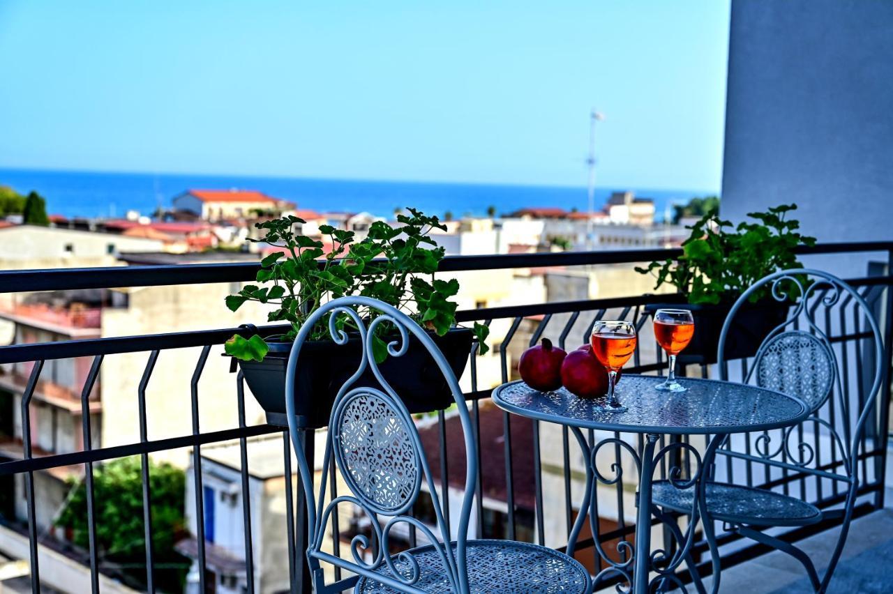 Kore Suites&Apartments Locri Exterior foto